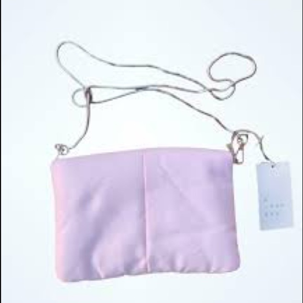 Light purple puffer crossbody with removable chain strap